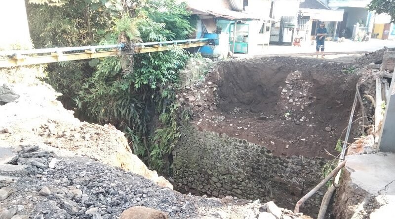 Setelah 7 Bulan, Perbaikan Jembatan Landungsari (Bendungan–Klandungan) Mulai Dilakukan