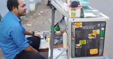 Jualan Roti Maryam di UIN Malang, Penjual Ini Raup Omzet 500 Ribu Perhari